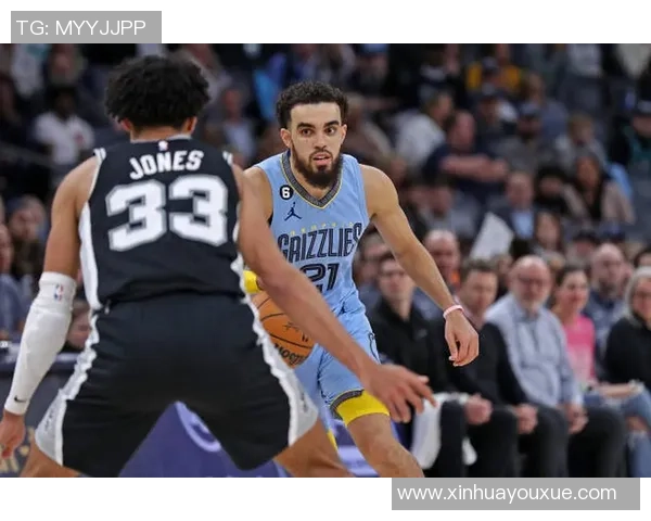 2014年NBA常规赛精彩对决马刺队与灰熊队的激烈碰撞与精彩瞬间回顾 2014年NBA常规赛精彩对决马刺队与灰熊队的激烈碰撞与精彩瞬间回顾